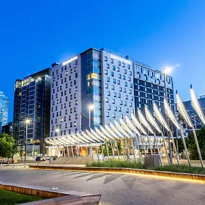 Hilton Garden Downtown מלון